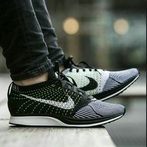 Nike Flyknit Racer Black White Volt Oreo Men Size9